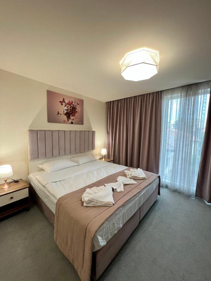Floral Boutique Hotel Pleven Exterior foto